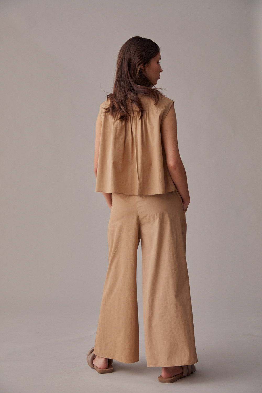 The Two Buttons Vest 02