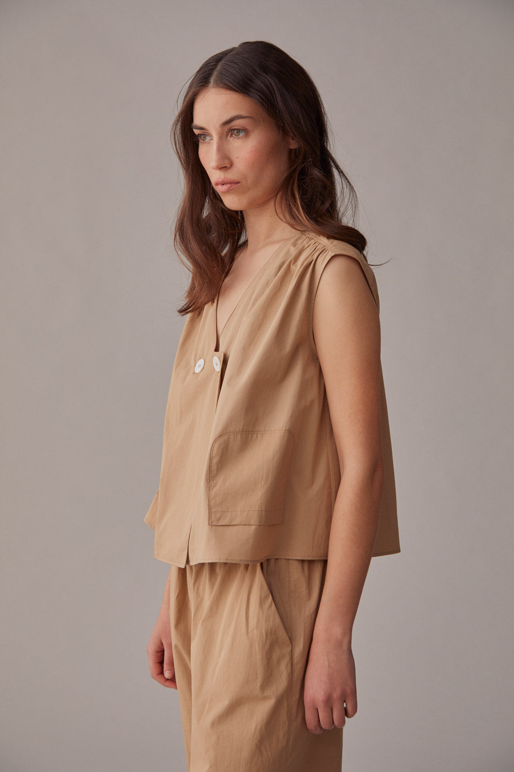 The Two Buttons Vest 02