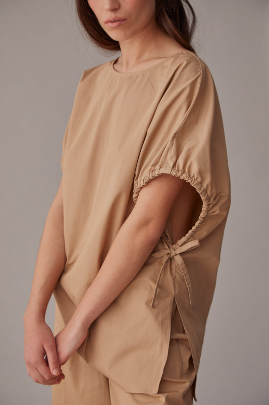 The Air Sleeves Blouse 02