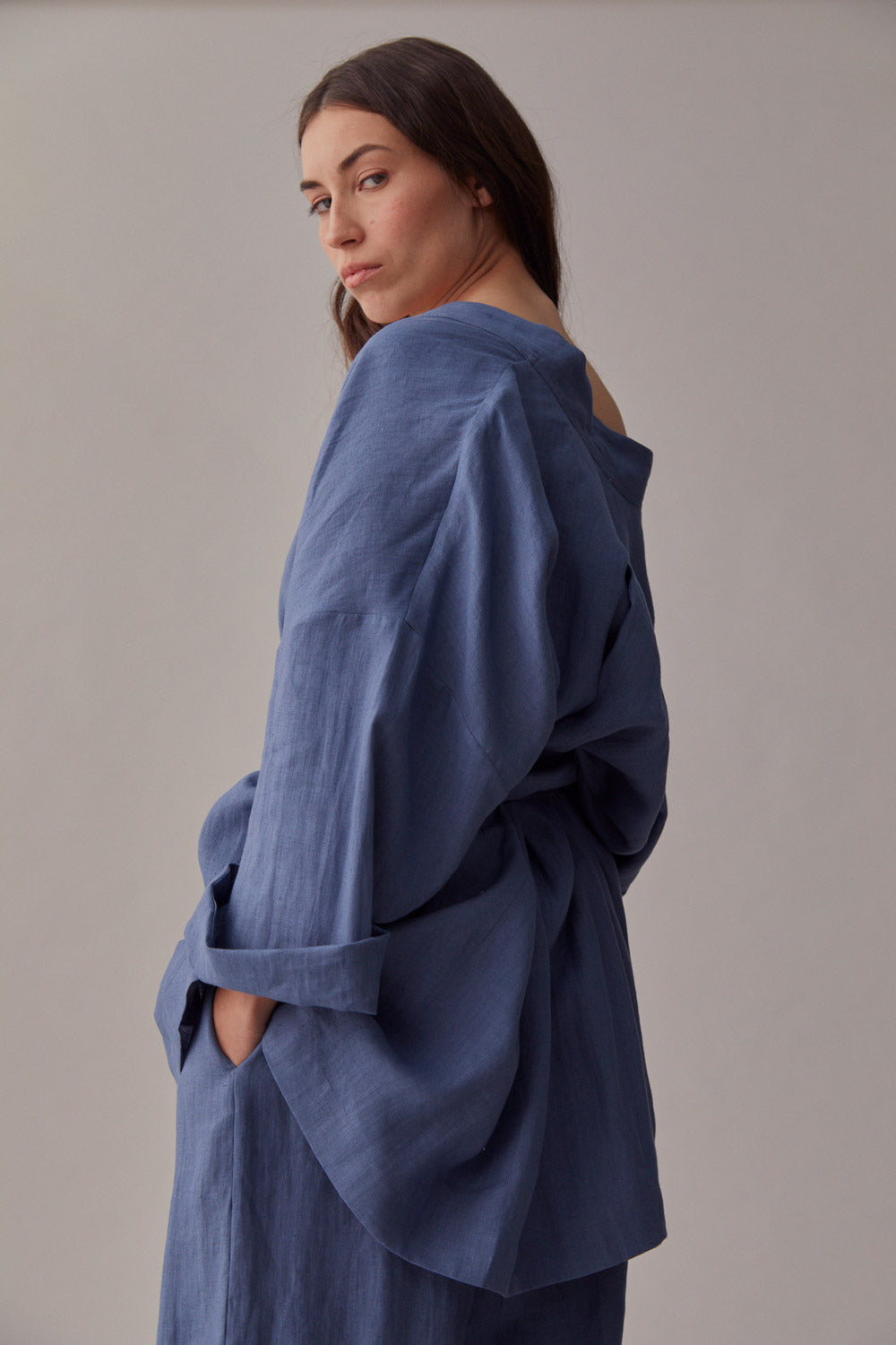 The Three Buttons Kimono 01